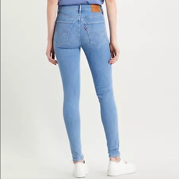 Mile high Levis - Picture 4 of 6